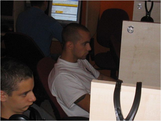 642 X 482